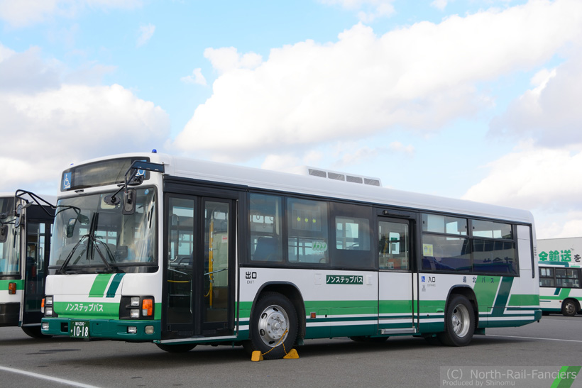 旭川200か1018-ドア側(前)