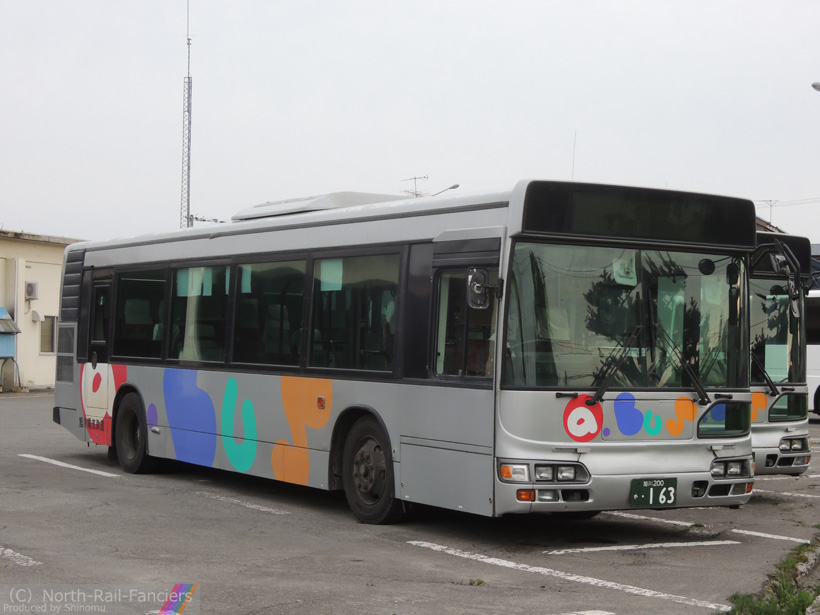 旭川200か163-運転席側(前)