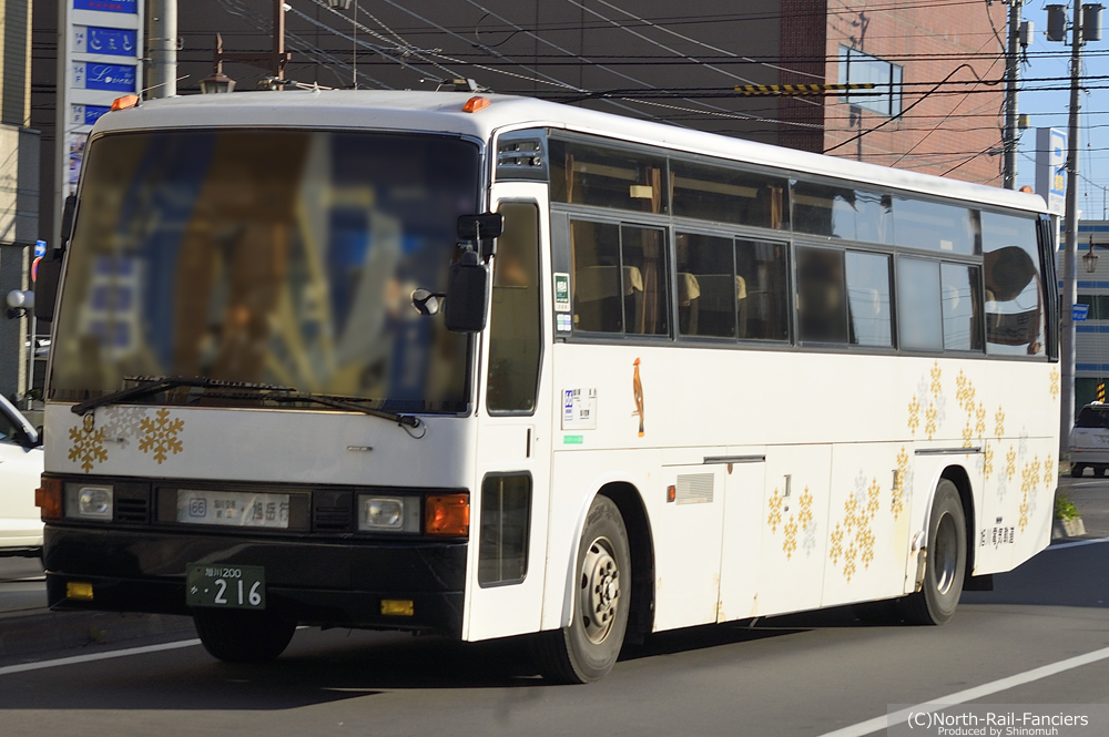 旭川200か216-3