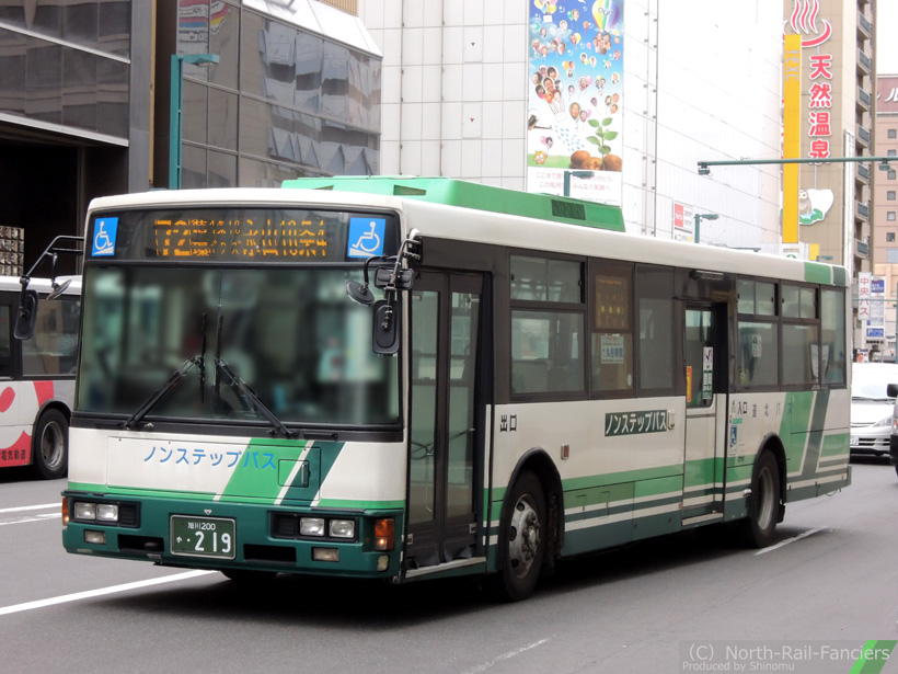 旭川200か219-ドア側(前)