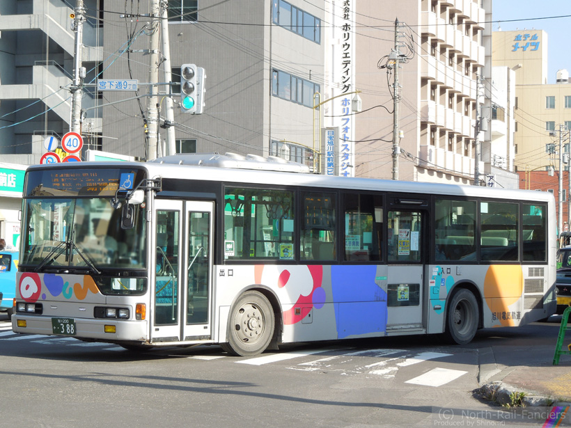 旭川200か388-1