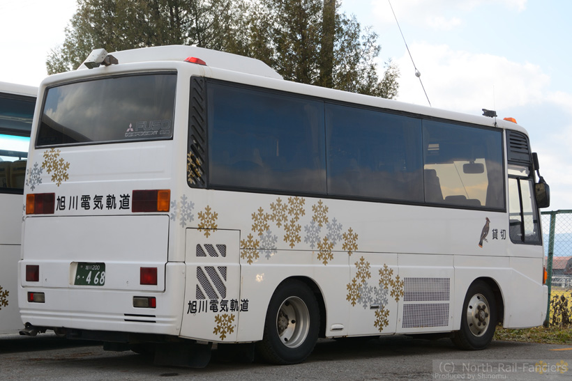 旭川200か468-運転席側(後)