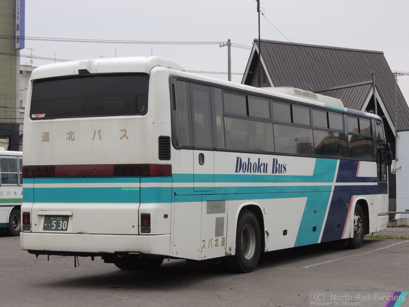 旭川200か530-運転席側(後)