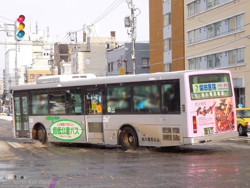 旭川200か602-ドア側(後)