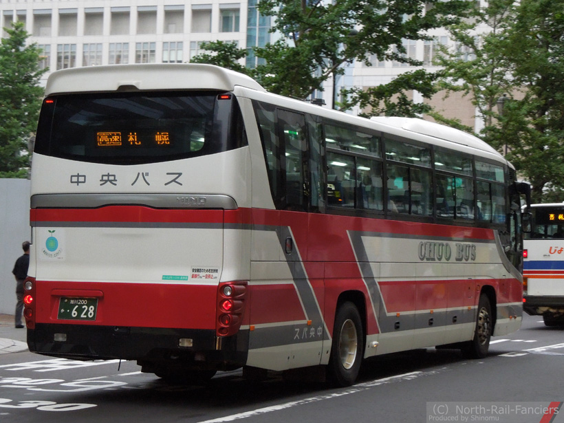 旭川200か628-運転席側(前)