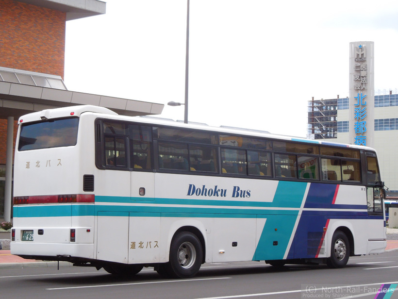 旭川200か629-運転席側(後)