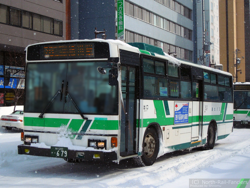旭川200か679-ドア側(前)