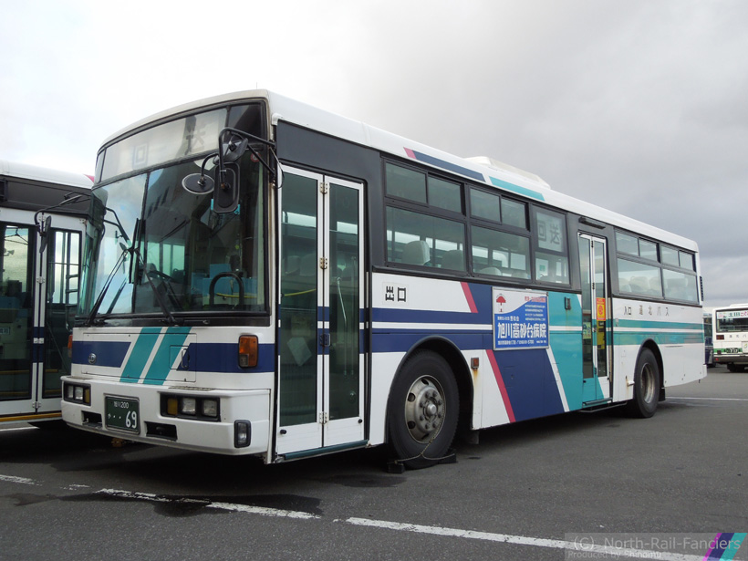 旭川200か69-ドア側(前)