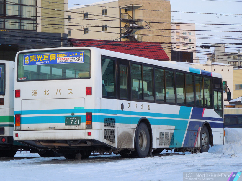 旭川200か741-運転席側(後)