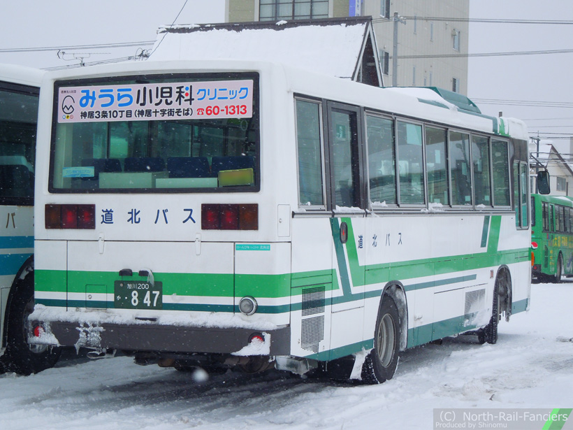 旭川200か847-運転席側(後)