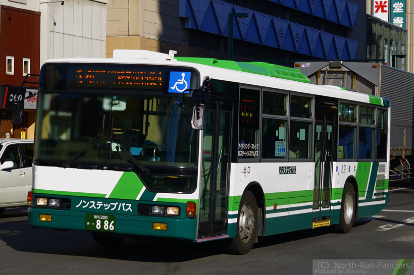 旭川200か886-1