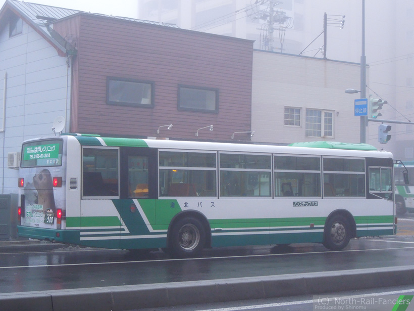 旭川200か900-運転席側(後)