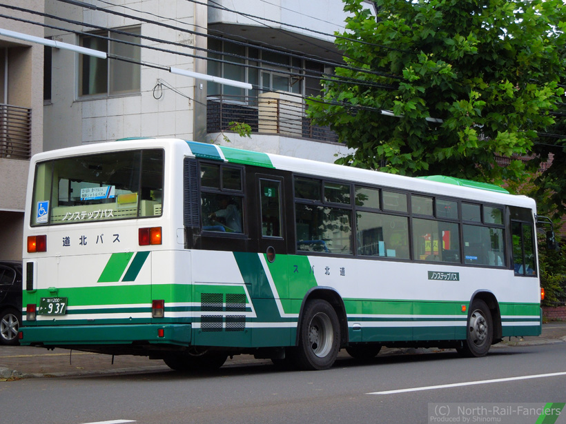 旭川200か937-運転席側(後)