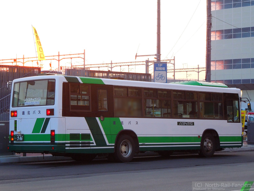 旭川200か946-運転席側(後)