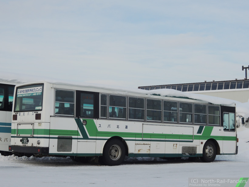 旭川200か959-運転席側(後)