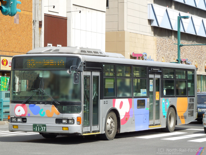 旭川22か1137-ドア側(前)