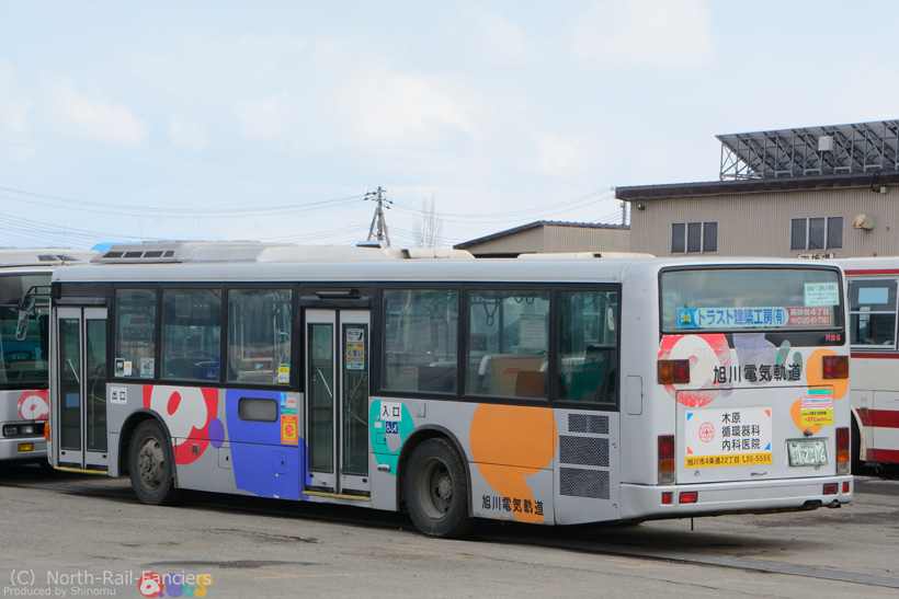 旭川22か1216-ドア側(後)