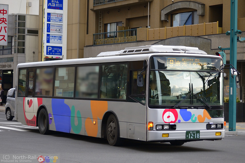旭川22か1218-運転席側(前)
