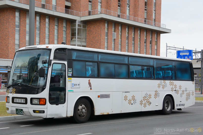 旭川22か1263-ドア側(前)