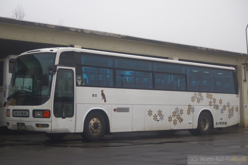 旭川22か1264-ドア側(前)