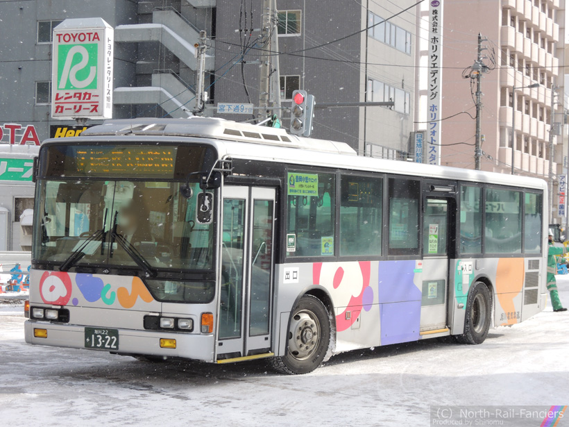 旭川22か1322-ドア側(前)