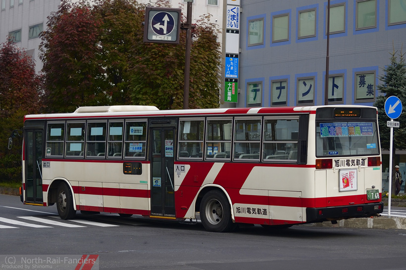 旭川22か768-ドア側(後)