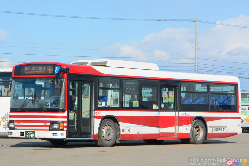 旭川230あ2005-ドア側(前)