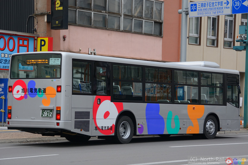 旭川230い2012-運転席側(後)